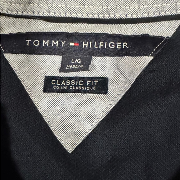 Tommy Hilfiger Navy Polo Shirt small hole by tag not noticeable shown pics LARGE - Picture 3 of 4